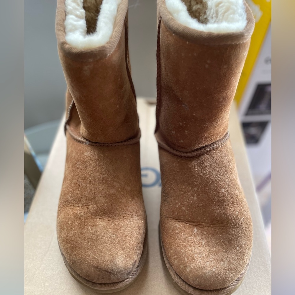 Womens UGG® Classic Short II Boot - Chestnut